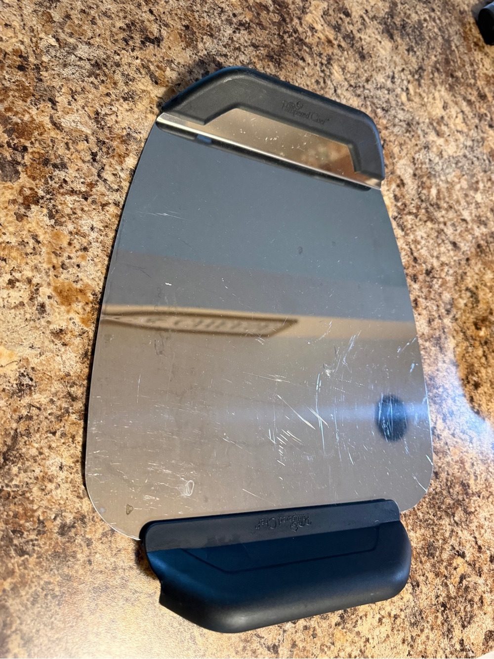 Pampered Chef Mega Lifter 2126 Great for Pizzas and Other Things